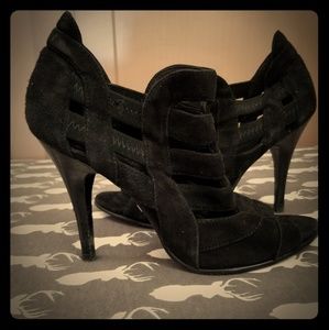 5th ave. Black bandage peep toe heels